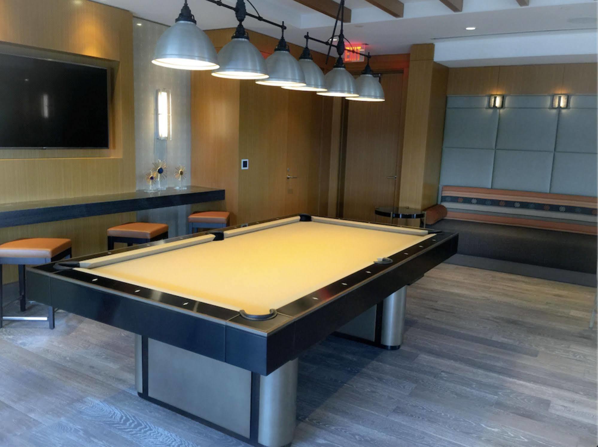 Global Luxury Suites In Downtown Bethesda Eksteriør billede